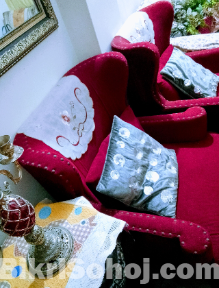 Classic Accent arm sofa/chairs